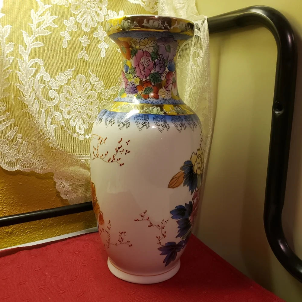 Vtg Mid Century J S Chinese Floral/Bird/Gold Accents Vase 14